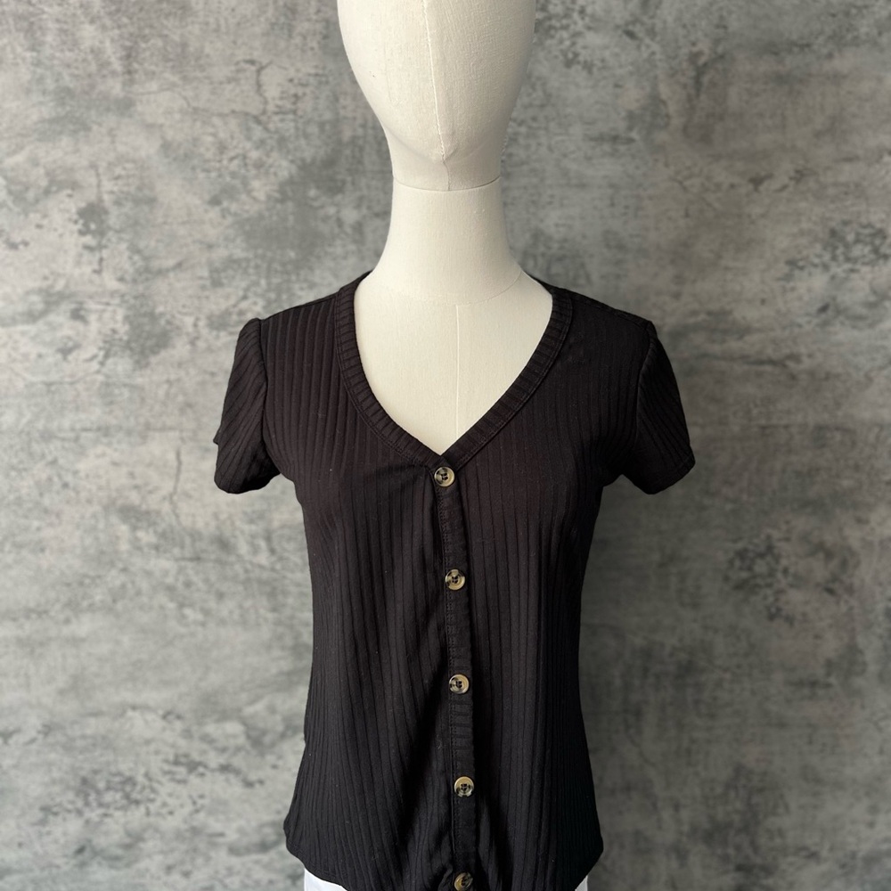 Black Short Sleeve Fitted Button Down Shirt